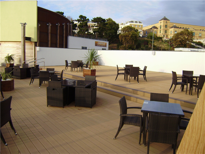 wpc-decking-sands-restaurant-southend-by-q-deck-twinson.jpg